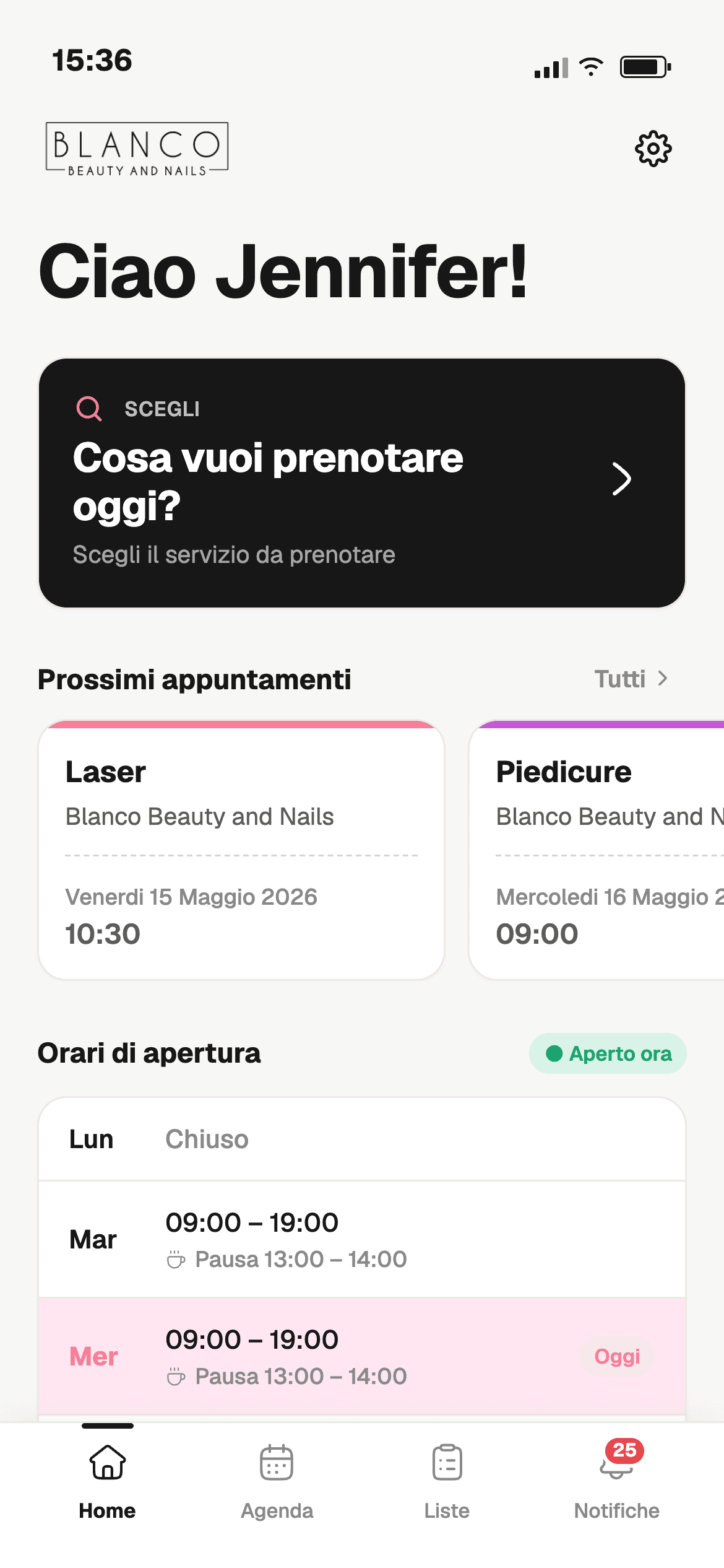 App personalizzata — home con servizi e prenotazioni del tuo brand